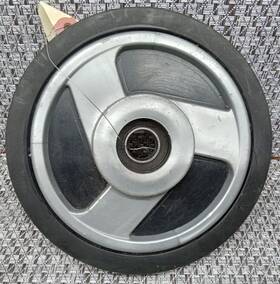 Yamaha 8df-47550-01-sl 2002 Guide Wheel Assy P/n / R0178e/b2