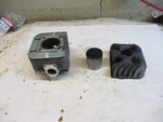 1990 Yamaha Ovation 340 Snowmobile Pto Side Engine Cylinder, Head & Piston. Fixed Price $69.99.